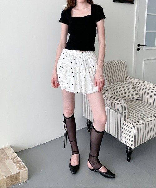 Jasmine Grandiflorum(ジャスミングランディフローラム)の「【Jasmine】バックレースアップタイトグロップド丈Tシャツ(Tシャツ/カットソー・レディース・ブラック/ホワイト・FREE)」の14枚目の写真