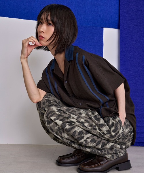 Nora Lily（ノラリリー）の「【Nora Lily】Camo Tuck Balloon Barrel Pants（その他パンツ・メンズ・カーキ/グレー・FREE）」の11枚目の写真