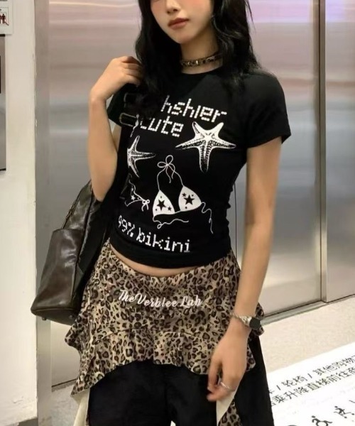 LADY LIKE(レディライク)の「【春夏新作】ヒトデ&ビキニ柄半袖Tシャツ(Tシャツ/カットソー・レディース・ホワイト/ブラック・M)」の11枚目の写真