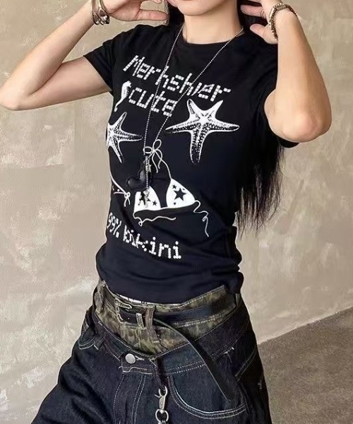 LADY LIKE(レディライク)の「【春夏新作】ヒトデ&ビキニ柄半袖Tシャツ(Tシャツ/カットソー・レディース・ホワイト/ブラック・M)」の8枚目の写真