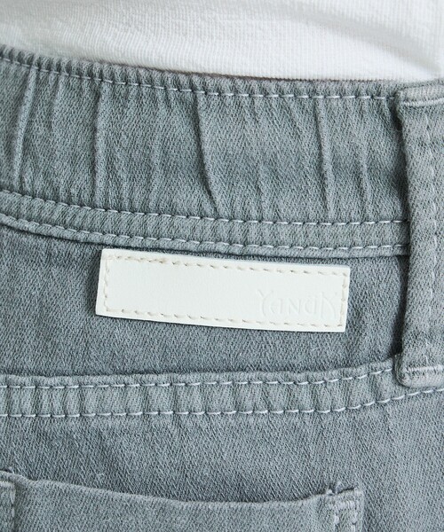 YANUK（ヤヌーク）の「【YANUK / ヤヌーク】 RESORT PHILIP DENIM PANTS / リゾートフィリップデニムパンツ / テーパード（デニムパンツ・メンズ・ホワイト/グレー・M/S/XL/L）」の9枚目の写真