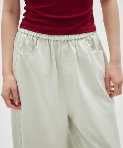full/fill.(フルフィル)の「easy denim carve pants / イージーデニムカーブパンツ(デニムパンツ・レディース・アイボリー/ネイビー・FREE)」の5枚目の写真