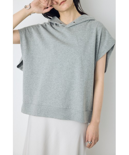 AZUL by moussy(アズールバイマウジー)の「タックスリーブノースリーブパーカー(パーカー・レディース・オフホワイト/杢グレー/ブラック/ライトカーキ・FREE)」の1枚目の写真