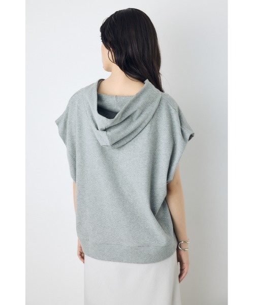 AZUL by moussy(アズールバイマウジー)の「タックスリーブノースリーブパーカー(パーカー・レディース・オフホワイト/杢グレー/ブラック/ライトカーキ・FREE)」の17枚目の写真