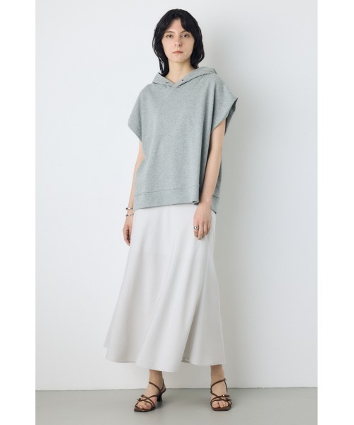 AZUL by moussy(アズールバイマウジー)の「タックスリーブノースリーブパーカー(パーカー・レディース・オフホワイト/杢グレー/ブラック/ライトカーキ・FREE)」の18枚目の写真
