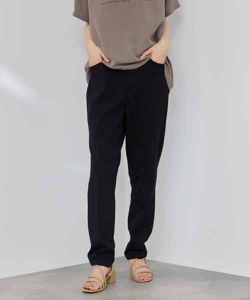 NAVY(ネイビー)の「【SARARI /サラリ】接触冷感 デニムライク ジャージー スリムテーパード パンツ(その他パンツ・レディース・ネイビー/ブラック/ライトブルー・M/S/L/XL)」の3枚目の写真
