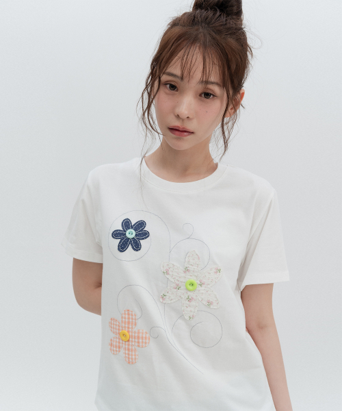 HIGH SCHOOL DISCO(ハイスクールディスコ)の「フローラルアップリケショートスリーブ(Tシャツ/カットソー・レディース・その他・FREE)」の3枚目の写真