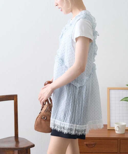 ご専用　トゥービーシック✨　新品未使用✨　たっぷりレースフリルゆったりチュニック merry jenny（メリージェニー）の「Petitflowerベビードール