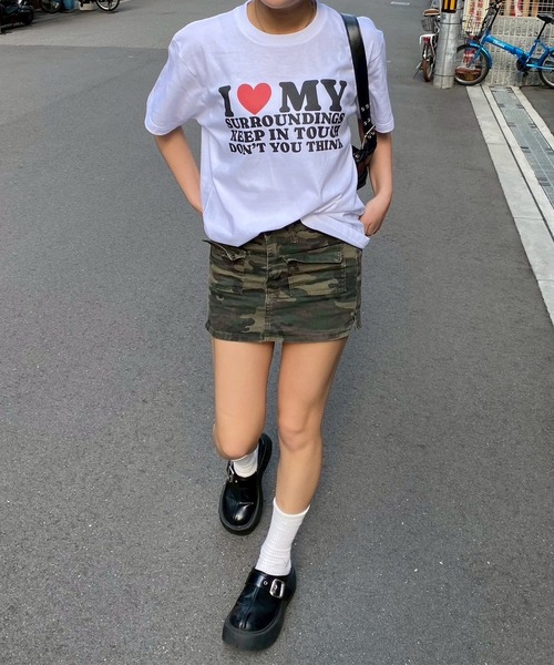 tunee(チュニー)の「LOVEハートデザイン半袖Tシャツ(hsyd)(Tシャツ/カットソー・レディース・A/ホワイト/F/E/D/C/B・X-LARGE/X-SMALL/SMALL/MEDIUM/LARGE)」の1枚目の写真