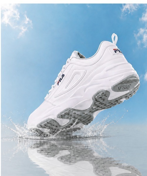 FILA(フィラ)の「FILA フィラ DISTRACER RF ディストレーサーレインフリー FU0104486100 ABC-MART限定 *White(スニーカー・メンズ・ホワイト・27.0cm/26.5cm/26.0cm/25.5cm/25.0cm/24.5cm/29.0cm/28.0cm/27.5cm/24.0cm/23.5cm/23.0cm/22.5cm)」の1枚目の写真