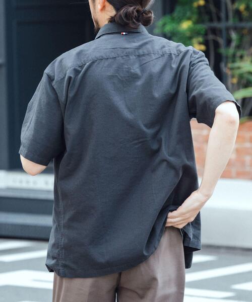 ITEMS URBANRESEARCH(アイテムズ アーバンリサーチ)の「『吸水速乾』フレンチリネン×COOLMAX ハンソデシャツ(シャツ/ブラウス・メンズ・オフホワイト/オリーブ/グレー/ブラック系その他・LARGE/MEDIUM)」の8枚目の写真
