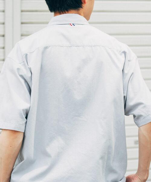 ITEMS URBANRESEARCH(アイテムズ アーバンリサーチ)の「『吸水速乾』フレンチリネン×COOLMAX ハンソデシャツ(シャツ/ブラウス・メンズ・オフホワイト/オリーブ/グレー/ブラック系その他・LARGE/MEDIUM)」の20枚目の写真