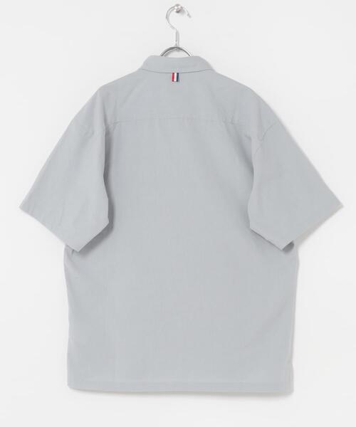 ITEMS URBANRESEARCH(アイテムズ アーバンリサーチ)の「『吸水速乾』フレンチリネン×COOLMAX ハンソデシャツ(シャツ/ブラウス・メンズ・オフホワイト/オリーブ/グレー/ブラック系その他・LARGE/MEDIUM)」の15枚目の写真