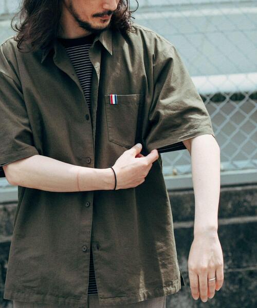 ITEMS URBANRESEARCH(アイテムズ アーバンリサーチ)の「『吸水速乾』フレンチリネン×COOLMAX ハンソデシャツ(シャツ/ブラウス・メンズ・オフホワイト/オリーブ/グレー/ブラック系その他・LARGE/MEDIUM)」の11枚目の写真