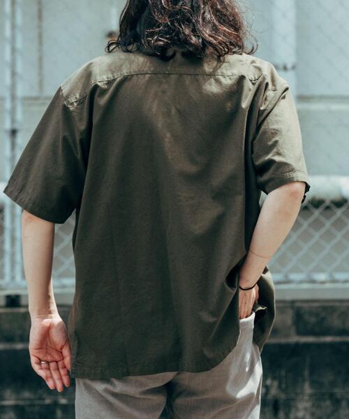 ITEMS URBANRESEARCH(アイテムズ アーバンリサーチ)の「『吸水速乾』フレンチリネン×COOLMAX ハンソデシャツ(シャツ/ブラウス・メンズ・オフホワイト/オリーブ/グレー/ブラック系その他・LARGE/MEDIUM)」の8枚目の写真