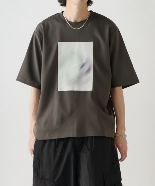 Lui's(ルイス)の「out of focus Tシャツ / smoke(Tシャツ/カットソー・メンズ・ホワイト/チャコールグレー/ブラック・S/M)」の5枚目の写真