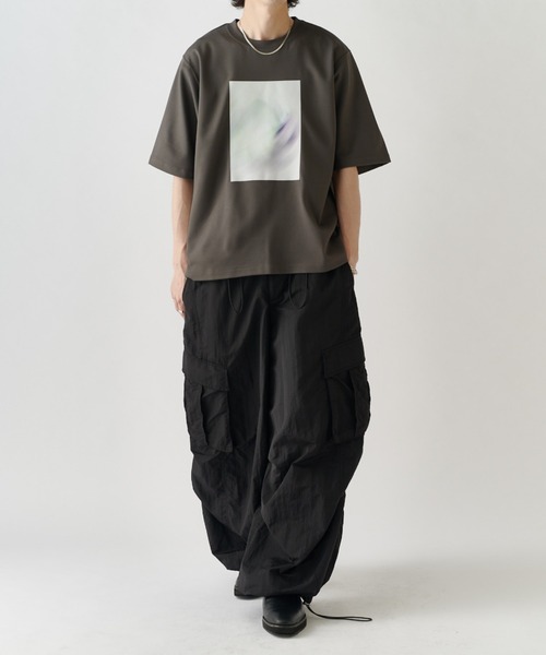 Lui's(ルイス)の「out of focus Tシャツ / smoke(Tシャツ/カットソー・メンズ・ホワイト/チャコールグレー/ブラック・S/M)」の8枚目の写真