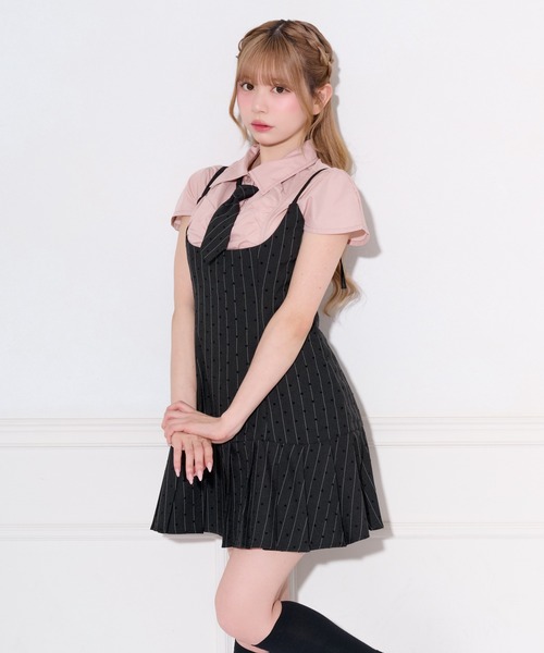 apres jour(アプレジュール)の「【2way】ネクタイ付きプリーツミニキャミワンピース(ワンピース・レディース・グレー系その他/ブラック系その他/グレー・SMALL/X-LARGE/MEDIUM)」の22枚目の写真
