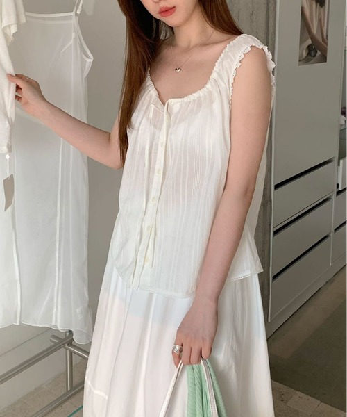 Chiina(チーナ)の「【Chiina】フロントボタンキャミトップス(シャツ/ブラウス・レディース・ホワイト/グレー/ブラック・FREE)」の11枚目の写真