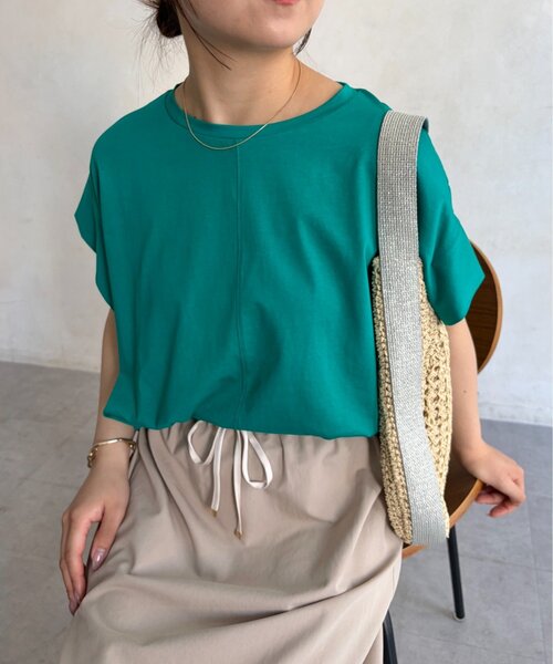 Jena espace merveilleux(ジェナ エスパスメルヴェイユ)の「裾ドロストタックプルオーバー(Tシャツ/カットソー・レディース・チャコールグレー/オフホワイト/グリーン・FREE)」の3枚目の写真