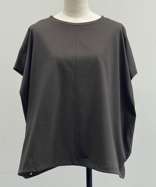 Jena espace merveilleux(ジェナ エスパスメルヴェイユ)の「裾ドロストタックプルオーバー(Tシャツ/カットソー・レディース・チャコールグレー/オフホワイト/グリーン・FREE)」の16枚目の写真