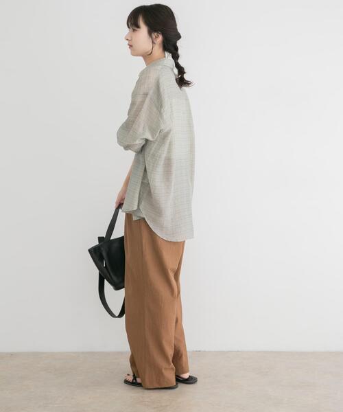 ITEMS URBANRESEARCH（アイテムズ アーバンリサーチ）の「シアーチェックオーバーシャツ（シャツ/ブラウス・レディース・ライトブルー/ベージュ系その他/ブラック・FREE）」の16枚目の写真