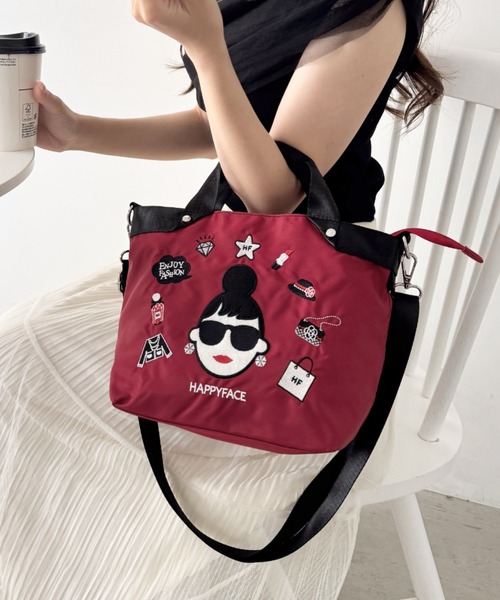 HAPPY FACE(ハッピーフェイス)の「エマ新刺繍2WAYショルダーRD(ショルダーバッグ・レディース・レッド・ONE SIZE)」の2枚目の写真