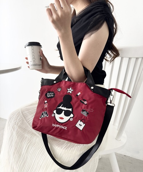 HAPPY FACE(ハッピーフェイス)の「エマ新刺繍2WAYショルダーRD(ショルダーバッグ・レディース・レッド・ONE SIZE)」の3枚目の写真