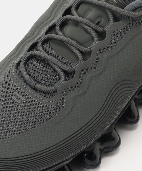 NIKE(ナイキ)の「NIKE AIR LIQUID MAX IQ7635-004(スニーカー・メンズ・チャコールグレー・28cm/27.5cm/26.5cm/26cm/27cm)」の6枚目の写真