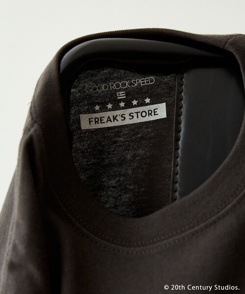 FREAK'S STORE(フリークスストア)の「GOOD ROCK SPEED/グッドロックスピード 【The Devil Wears Prada】ロゴ Tシャツ/『プラダを着た悪魔』(Tシャツ/カットソー・レディース・オフホワイト/チャコール・フリ-)」の4枚目の写真
