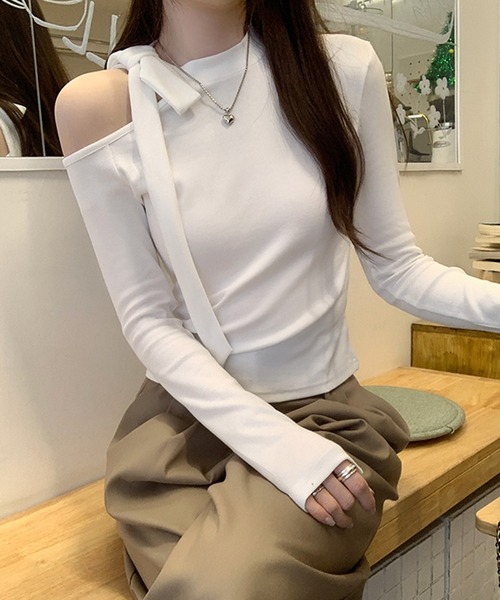 Girly Doll(ガーリードール)の「ワンショルダーカットアウトボウタイカットソー(Tシャツ/カットソー・レディース・ホワイト/グレー/ブラック・FREE)」の14枚目の写真