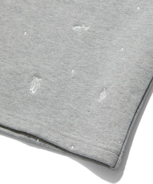 MILKFED.（ミルクフェド）の「EMBROIDERED ROSE SWEAT JACKET（スウェット・レディース・オートミール/アッシュ/ネイビー・ONE SIZE）」の22枚目の写真