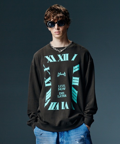 glamb（グラム）の「Timepiece Sweat / タイムピーススウェット（スウェット・メンズ・ブラウン/ブラック・S/M/L）」の2枚目の写真