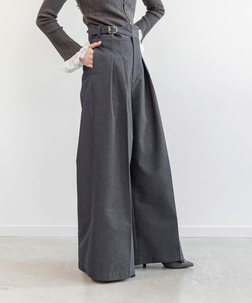 RANDA(ランダ)の「ハイウエストタックワイドパンツ(その他パンツ・レディース・ブラウン/ブラック/ブルー系その他・1/0)」の1枚目の写真