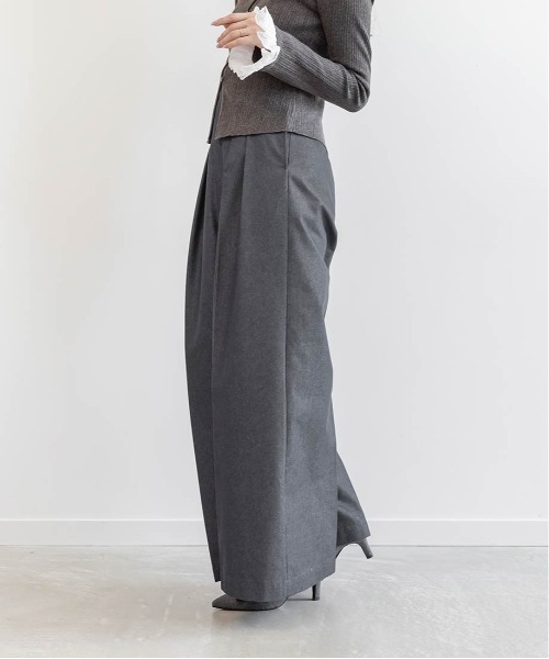 RANDA(ランダ)の「ハイウエストタックワイドパンツ(その他パンツ・レディース・ブラウン/ブラック/ブルー系その他・1/0)」の6枚目の写真