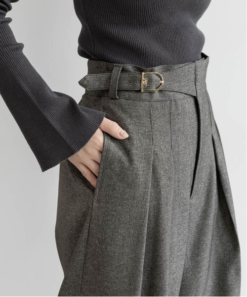 RANDA(ランダ)の「ハイウエストタックワイドパンツ(その他パンツ・レディース・ブラウン/ブラック/ブルー系その他・1/0)」の15枚目の写真