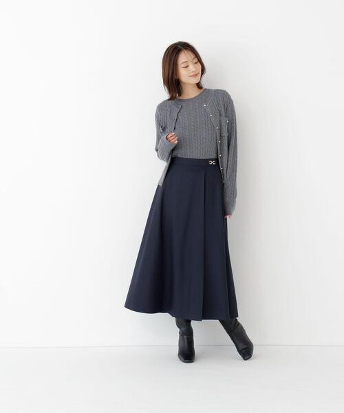 NATURAL BEAUTY BASIC(ナチュラルビューティーベーシック)の「ビット付フレアスカート(スカート・レディース・ネイビー/ベージュ/ブラウン・X-SMALL/SMALL/MEDIUM)」の7枚目の写真