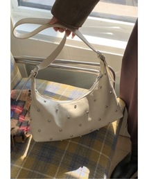 スタッズラウンドショルダーバッグ
