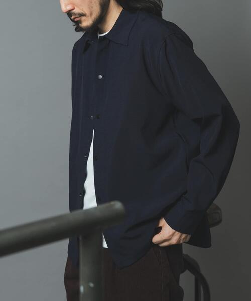 ITEMS URBANRESEARCH（アイテムズ アーバンリサーチ）の「2WAYストレッチ L.S.スナップシャツ（シャツ/ブラウス・メンズ・チャコールグレー/オリーブ/ブラック/ネイビー・LARGE/MEDIUM）」の9枚目の写真