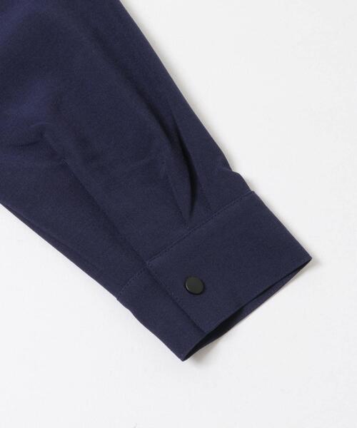 ITEMS URBANRESEARCH（アイテムズ アーバンリサーチ）の「2WAYストレッチ L.S.スナップシャツ（シャツ/ブラウス・メンズ・チャコールグレー/オリーブ/ブラック/ネイビー・LARGE/MEDIUM）」の14枚目の写真