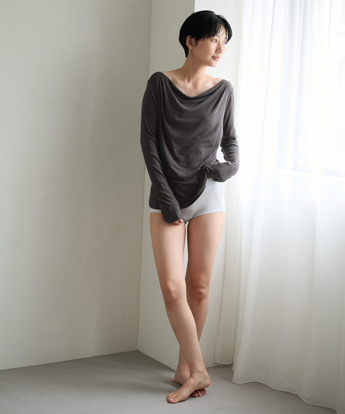 EMILY WEEK（エミリーウィーク）の「ドレープギャザープルオーバー（Tシャツ/カットソー・レディース・ホワイト/チャコールグレー/ベージュ・FREE）」の4枚目の写真