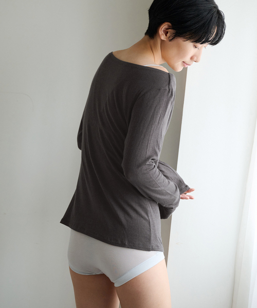 EMILY WEEK（エミリーウィーク）の「ドレープギャザープルオーバー（Tシャツ/カットソー・レディース・ホワイト/チャコールグレー/ベージュ・FREE）」の11枚目の写真