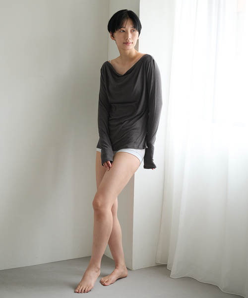 EMILY WEEK（エミリーウィーク）の「ドレープギャザープルオーバー（Tシャツ/カットソー・レディース・ホワイト/チャコールグレー/ベージュ・FREE）」の17枚目の写真