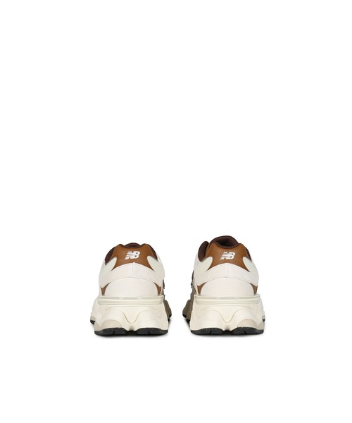 NEW BALANCE（ニューバランス）の「U9060（スニーカー・メンズ・ホワイト・25cm/28cm/27.5cm/27cm/26.5cm/26cm/24cm/23.5cm/23cm）」の5枚目の写真