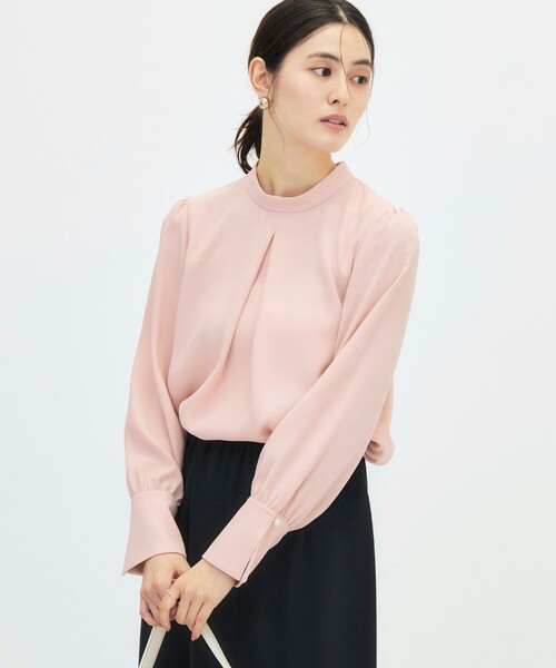 NOLLEY’S Sophi(ノーリーズソフィ)の「《ストレッチ》スタンドカラージョーゼットブラウス(シャツ/ブラウス・レディース・オフホワイト/ベビーピンク・36/38)」の5枚目の写真