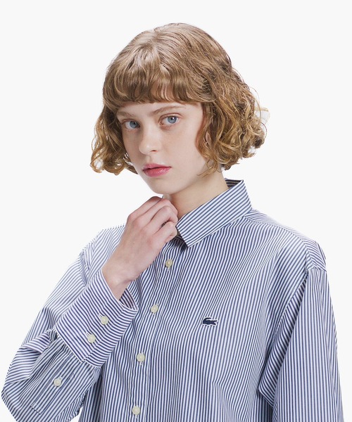 LACOSTE（ラコステ）の「背面プリーツ ロング丈オーバーサイズストライプシャツ（シャツ/ブラウス・レディース・ネイビー/ダークグリーン・34/40/38/36）」の21枚目の写真