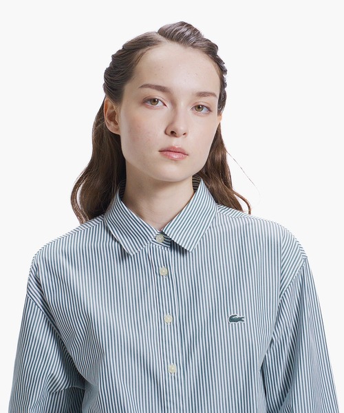 LACOSTE（ラコステ）の「背面プリーツ ロング丈オーバーサイズストライプシャツ（シャツ/ブラウス・レディース・ネイビー/ダークグリーン・34/40/38/36）」の11枚目の写真