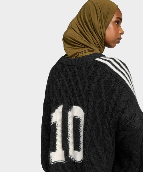 adidas(アディダス)の「ケーブルニットセーター / アディダスオリジナルス adidas Originals(ニット/セーター・レディース・ブラック・OSFA)」の4枚目の写真