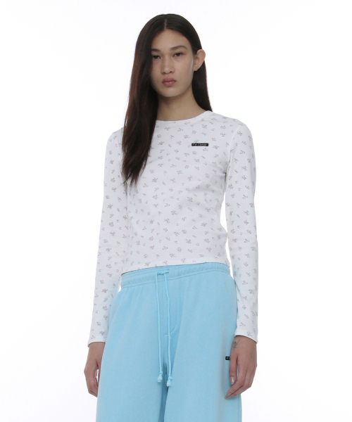 PARTIMENTO WOMEN(パルティメントウィメン)の「PWC ベビーロングTシャツ_10カラー(Tシャツ/カットソー・レディース・バーガンディー/ホワイト系その他/エメラルド/ブラック/ネイビー/サンドベージュ/グレー/ホワイト/コーラル/ブラック系その他・MEDIUM/LARGE/SMALL)」の19枚目の写真