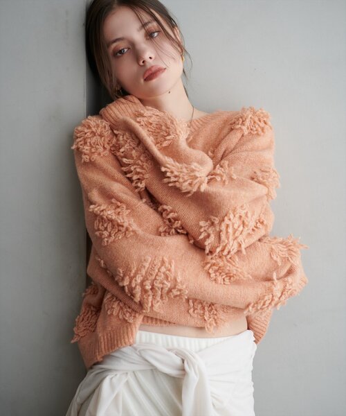 natural couture(ナチュラルクチュール)の「もしゃもしゃフラワーライクショートニット(ニット/セーター・レディース・チャコールグレー/ブラウン/オフホワイト/オレンジ/ブルー/ピンク/モカ・FREE)」の15枚目の写真